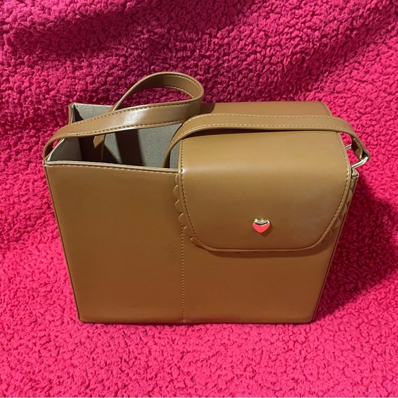 Kate Gabrielle Cupholder Purse - Picture 5 of 5